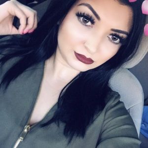 Meet your Posher, Mikayla